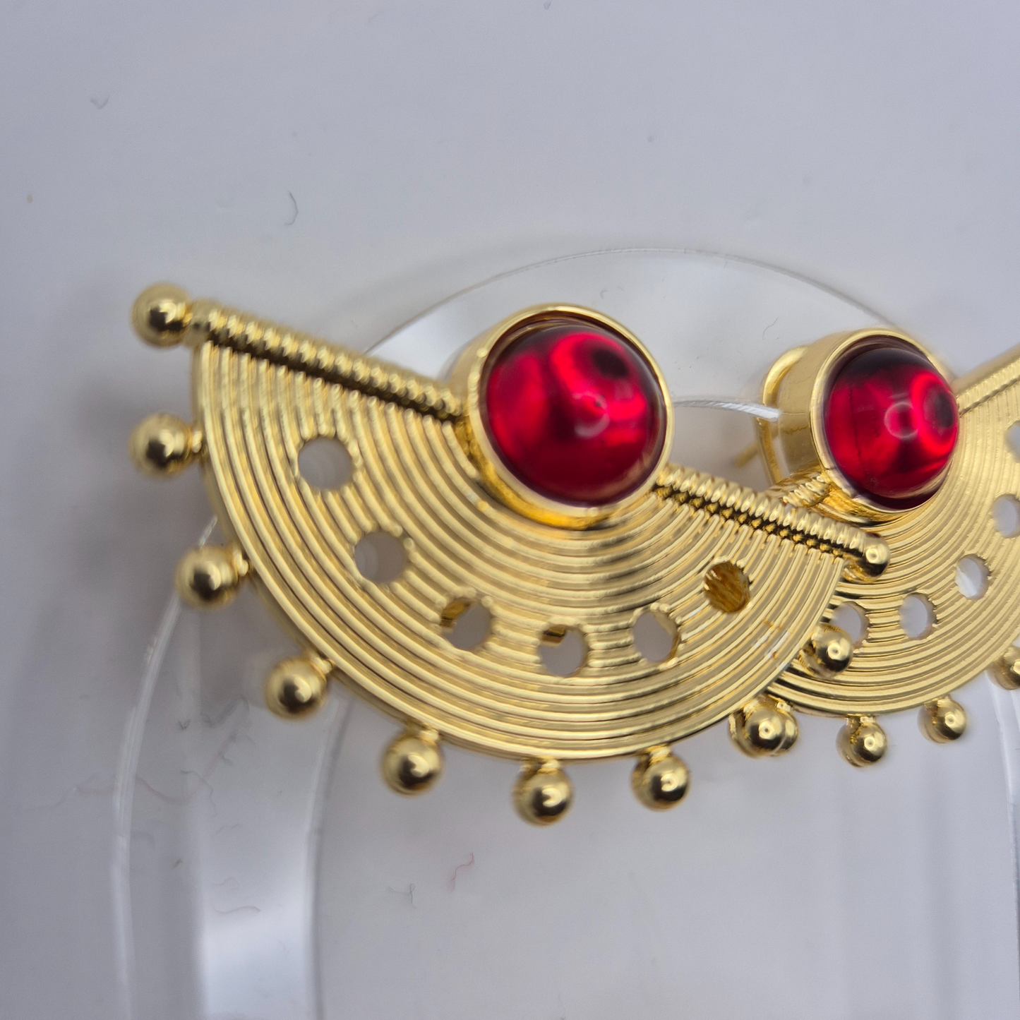 La Perle Rouge Ohrringe und Ring Set Vergoldet | 18K vergoldeter Edelstahl | Eleganz mit einem Hauch von Blau